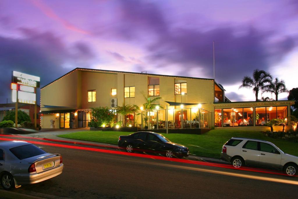 The Whale Inn Narooma Buitenkant foto